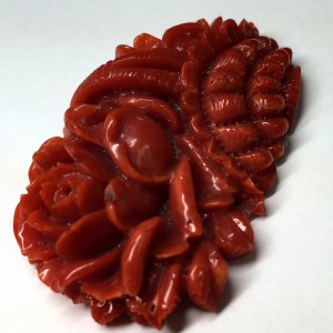 彫刻血赤本珊瑚 36.438ct
