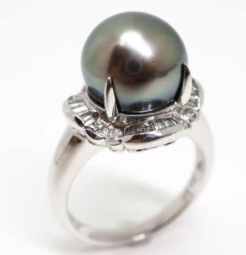 美品 Pt900 黒蝶パール 13mm ダイヤ 0.30ct ペンダントトップ Pt900 レディース プラチナ900ダイヤモンド0.30ct×0.30ctプリンセスカットピアス | 山梨