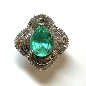 エメラルド　6.276ct　リング
