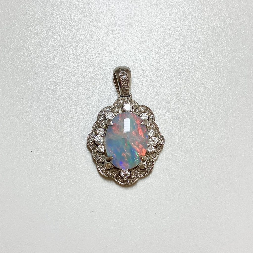 ブラックオパール　4.8ct　ネックレストップ