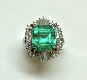 エメラルド　4.52ct　リング