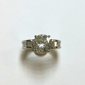 ダイヤ　3.11ct　リング
