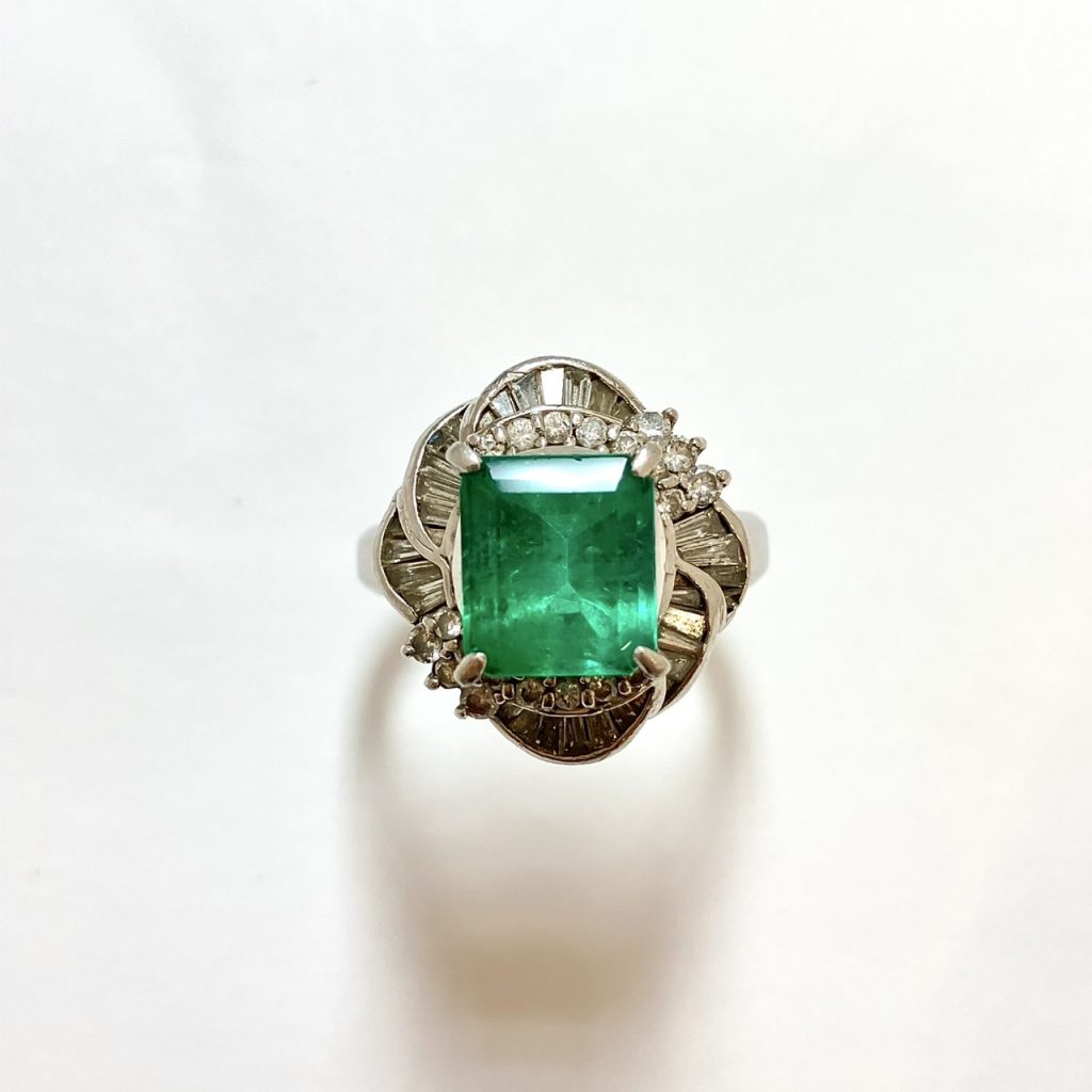 エメラルド 2.65ct リング