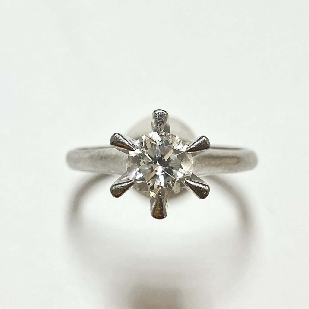 ダイヤ　1.033ct　リング