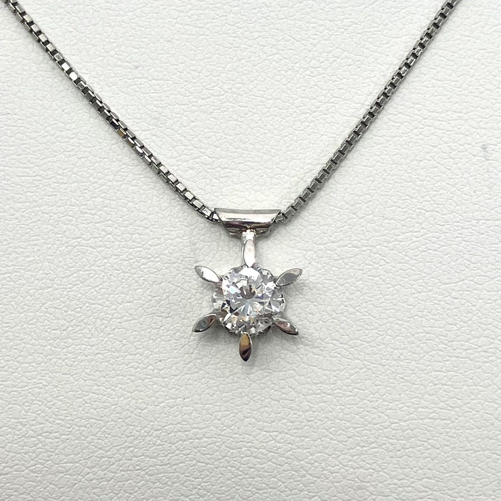 ダイヤ　1.017ct　ネックレス
