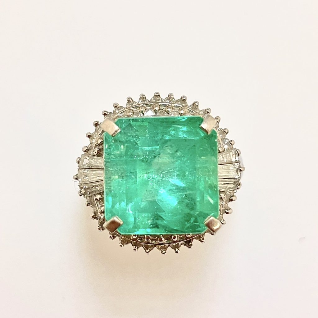 エメラルド 6.88ct リング