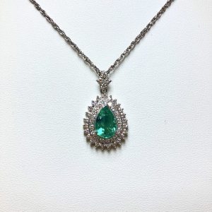 エメラルド　1.69ct　ネックレス