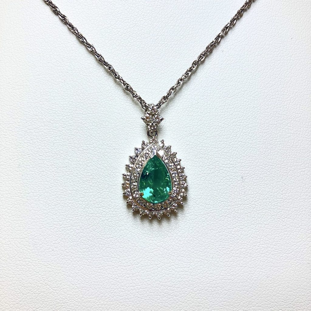 エメラルド　1.69ct　ネックレス