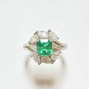 エメラルド　1.29ct　リング