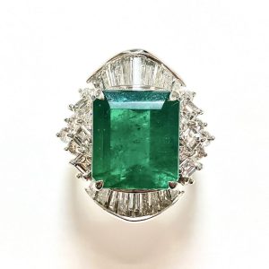 エメラルド　7.78ct　リング