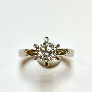 ダイヤ　1.005ct　リング