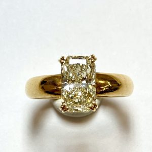 ダイヤ　2.091ct　リング
