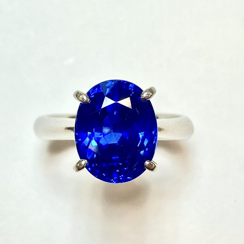サファイア　8.746ct　リング