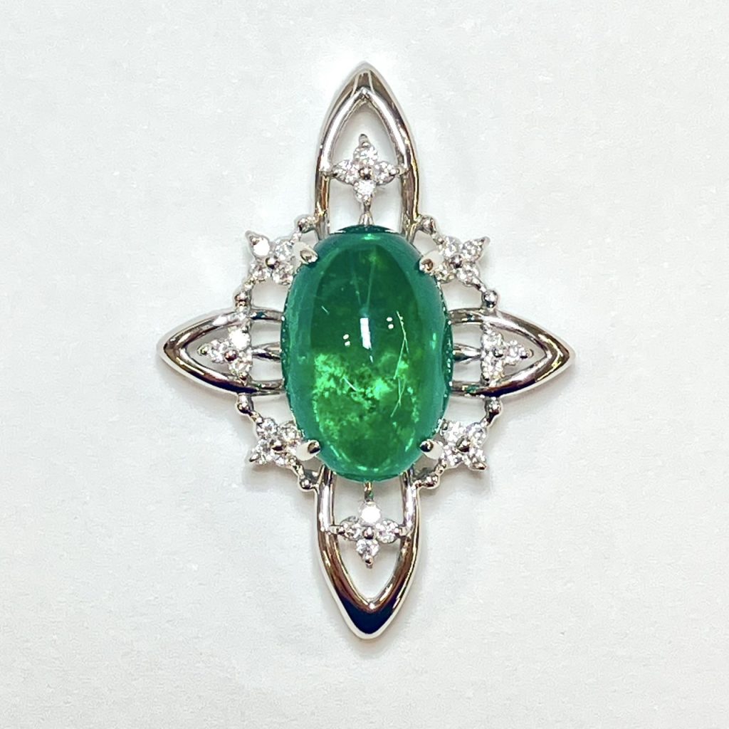 エメラルド　5.27ct　リング