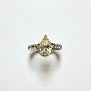 ダイヤ　2ct　リング