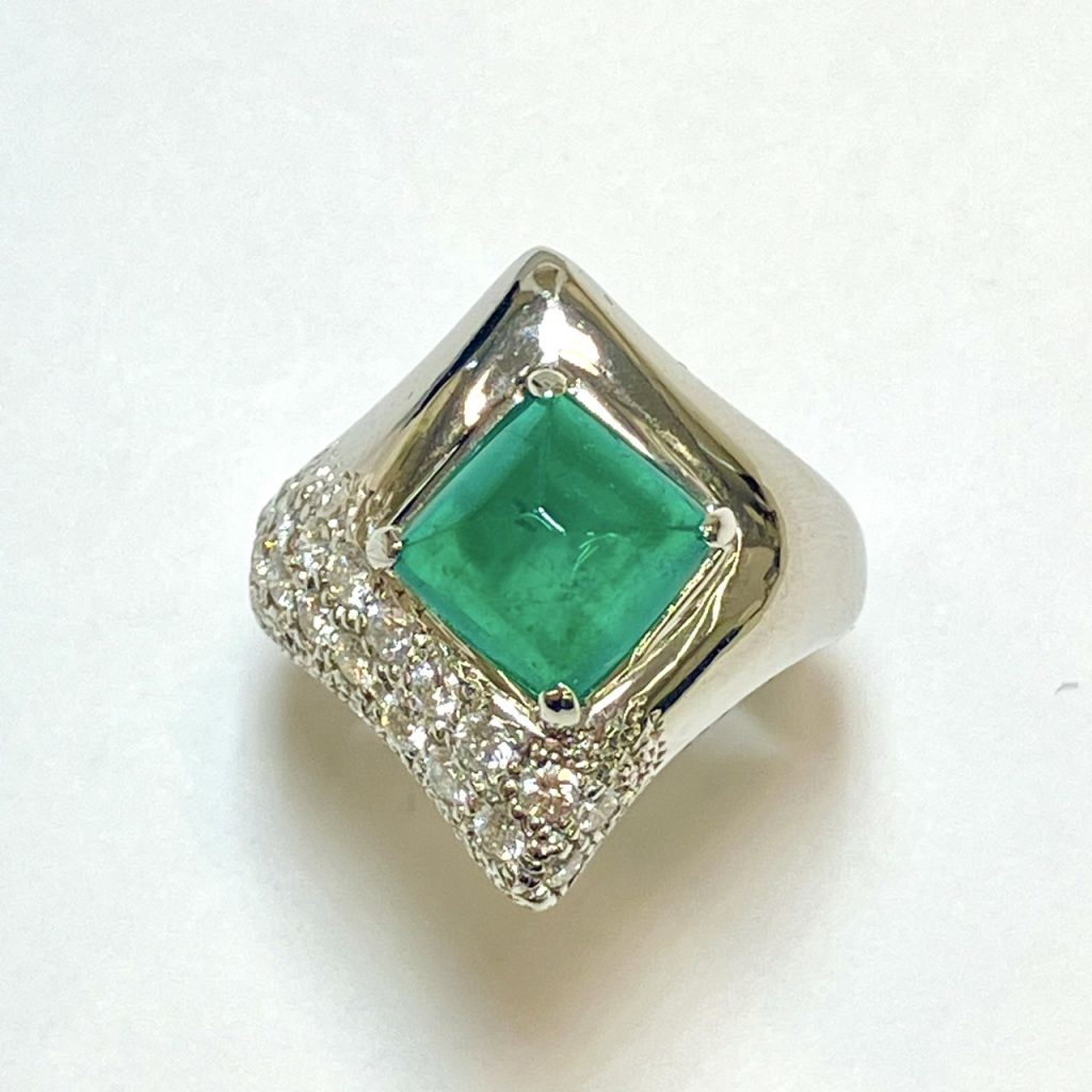 エメラルド　3.08ct　リング