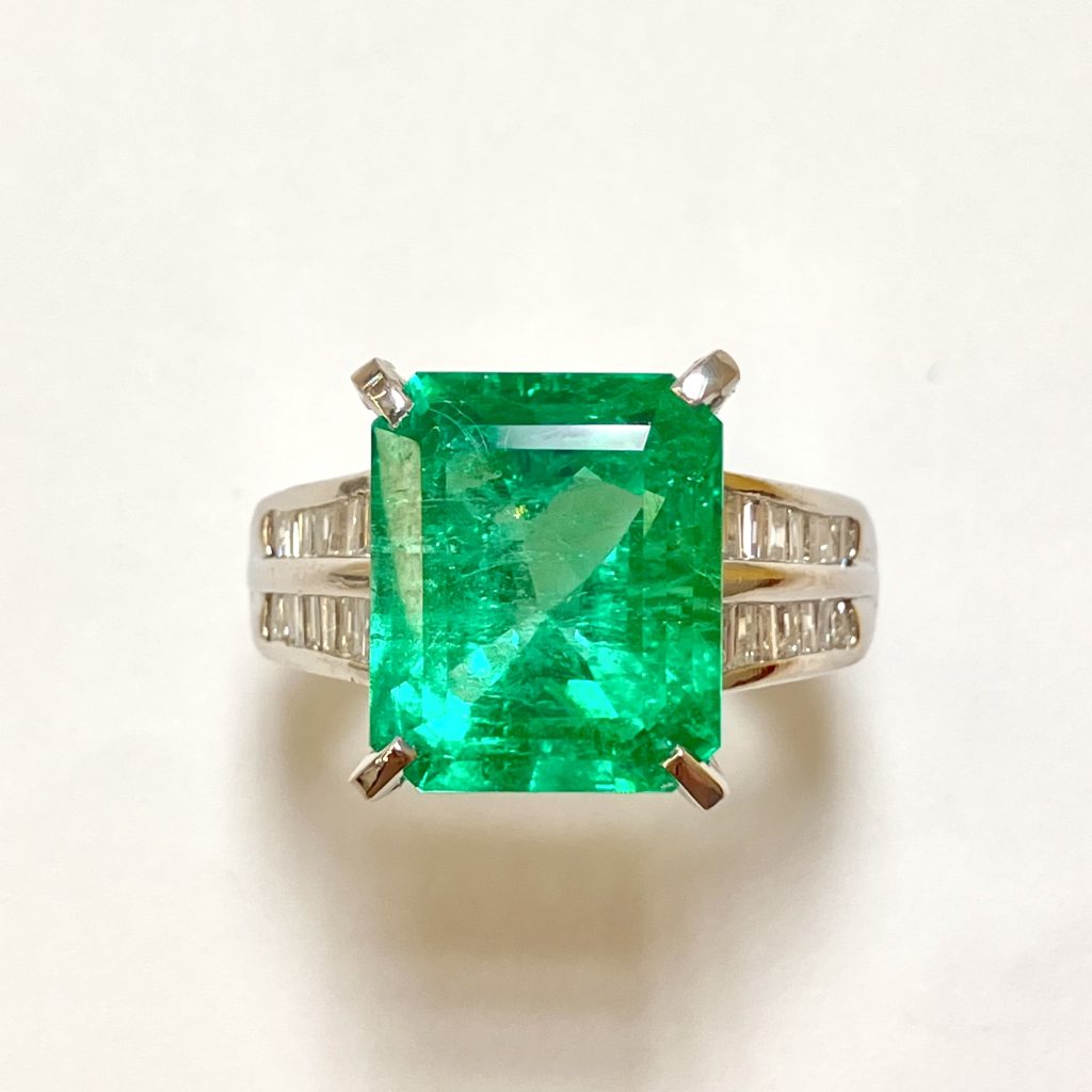 エメラルド 6.6ct リング
