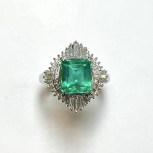 エメラルド　2.47ct　リング