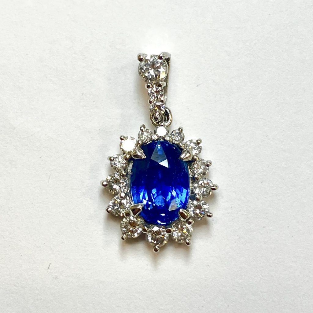 サファイア　2.34ct　ネックレストップ