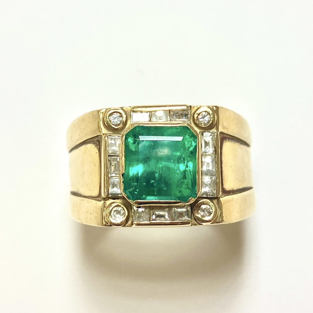 エメラルド　2.77ct　リング