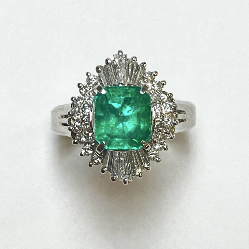 エメラルド　1.62ct　リング