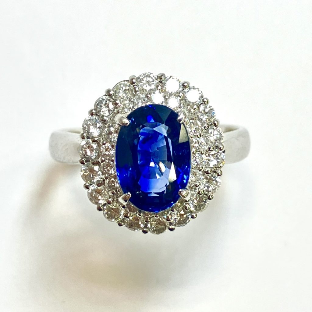 サファイア　3.27ct　リング