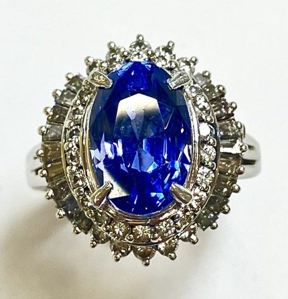 サファイア　5.51ct　リング