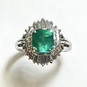 エメラルド　2.05ct　リング