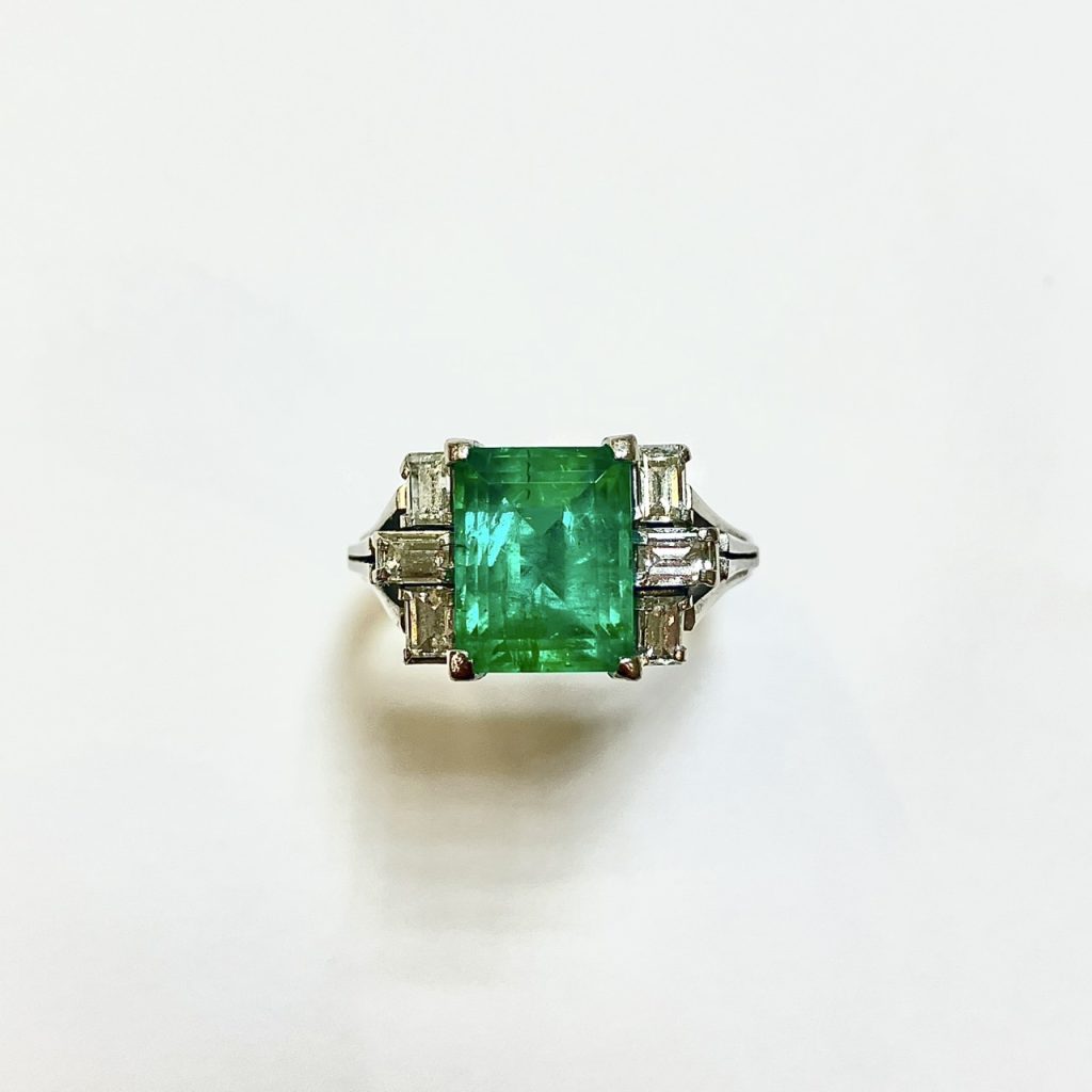 エメラルド　3.53ct　リング
