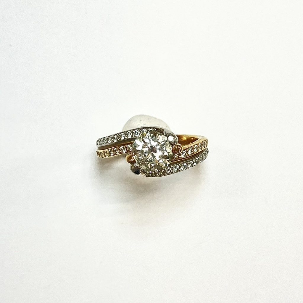 ダイヤ　1.54ct　リング