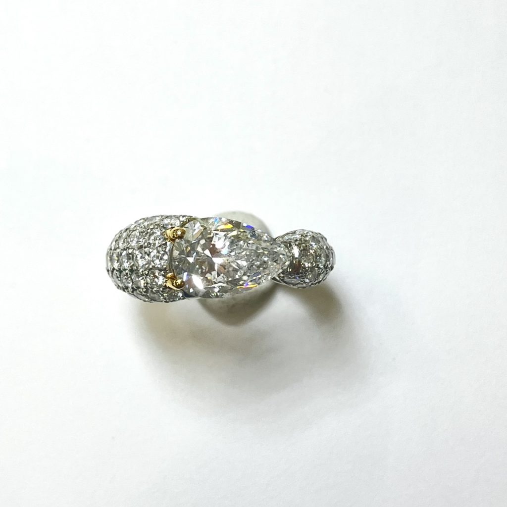 ダイヤ　2.92ct　リング