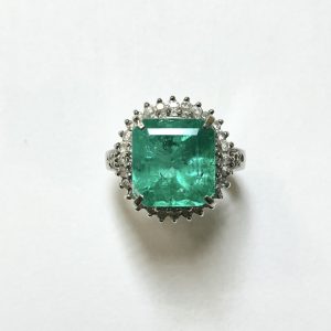 エメラルド　4.82ct　リング
