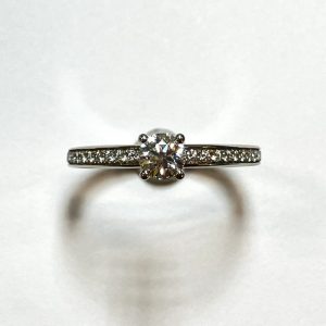 ブルガリ　ダイヤ　0.3ct　リング