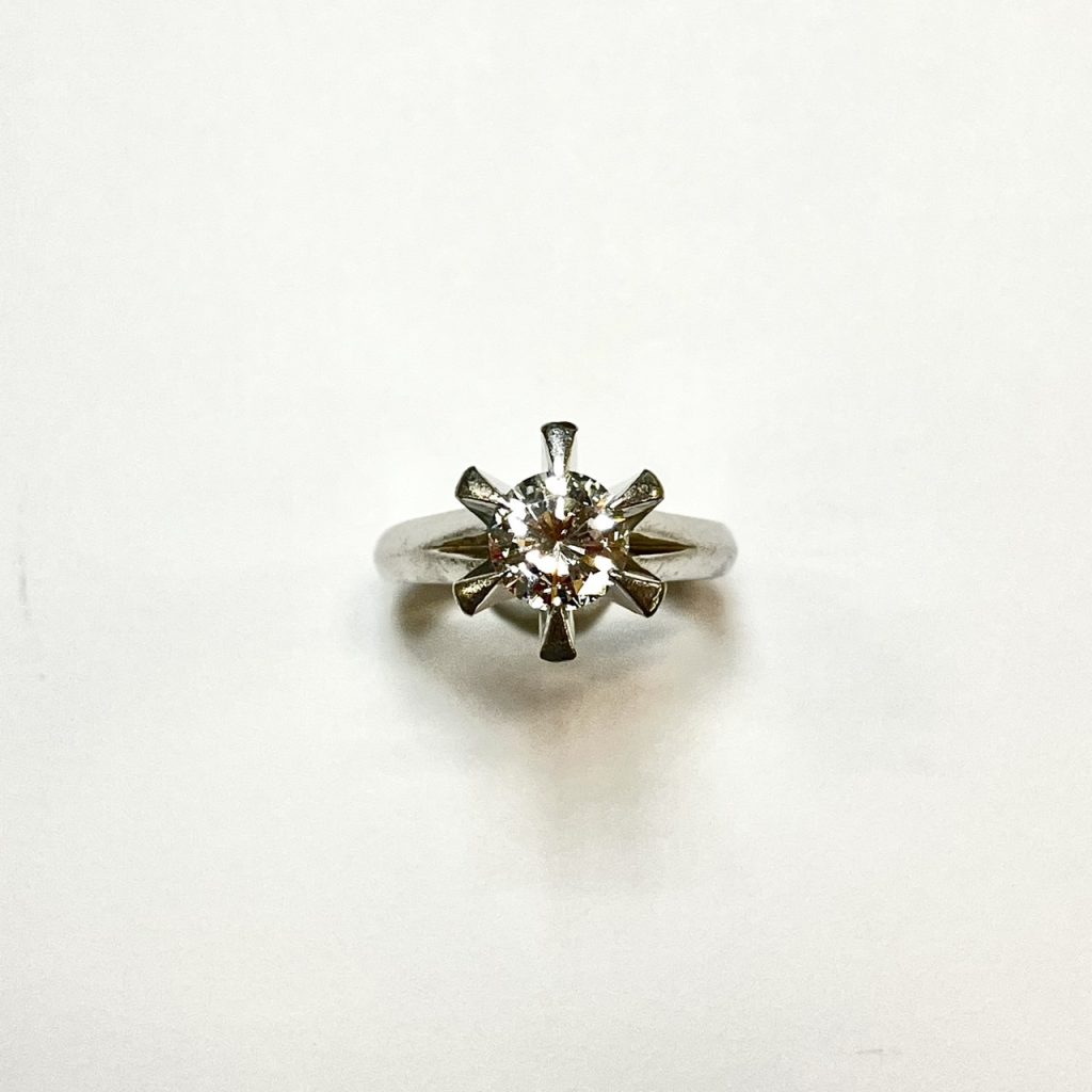 ダイヤ　1.095ct　リング
