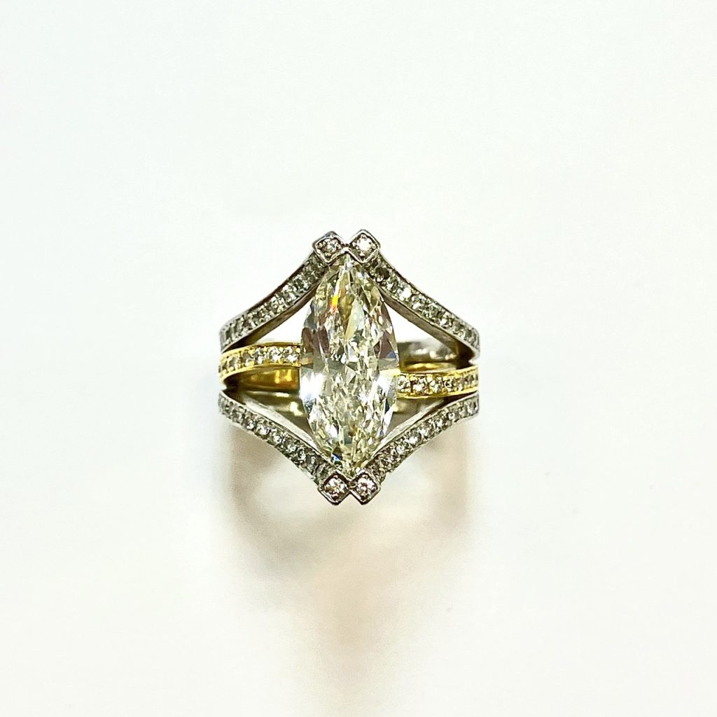 ダイヤ　2.032ct　リング