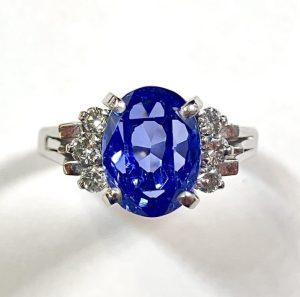 サファイア　5.25ct　リング