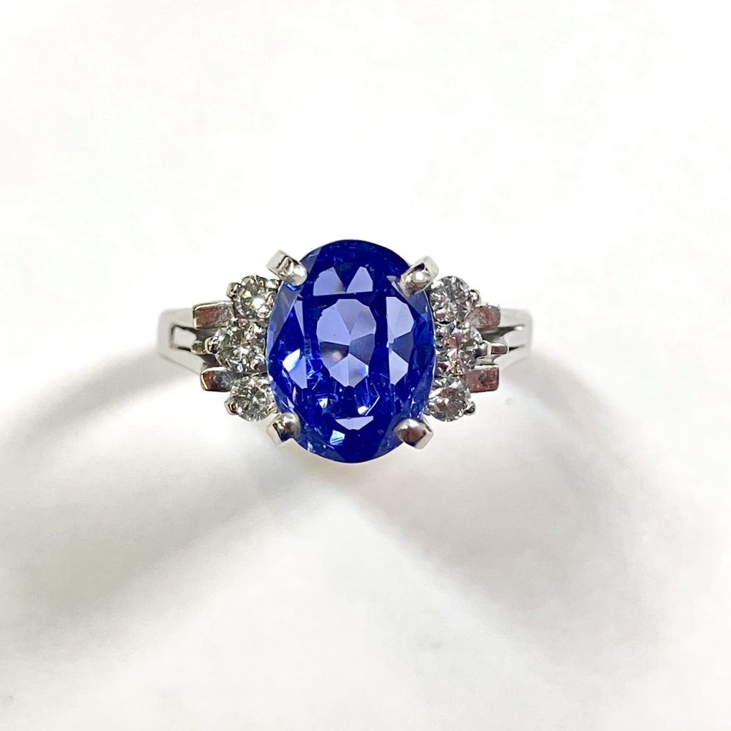 サファイア　5.25ct　リング