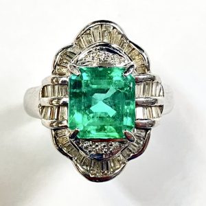 エメラルド 2.85ct リング