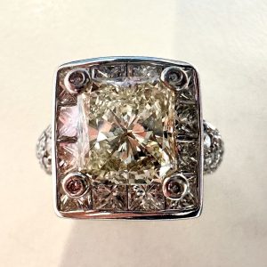 ダイヤモンド　2.54ct　リング