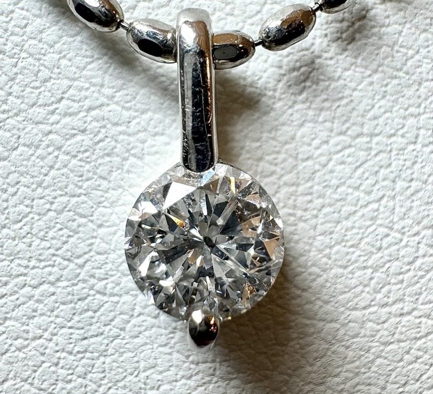 ダイヤモンド　2..0ct　ネックレス