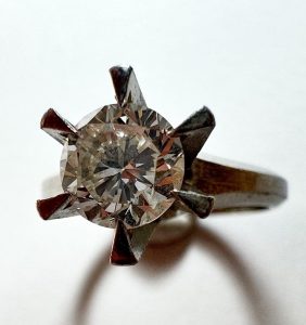 ダイヤモンド　1ct　リング