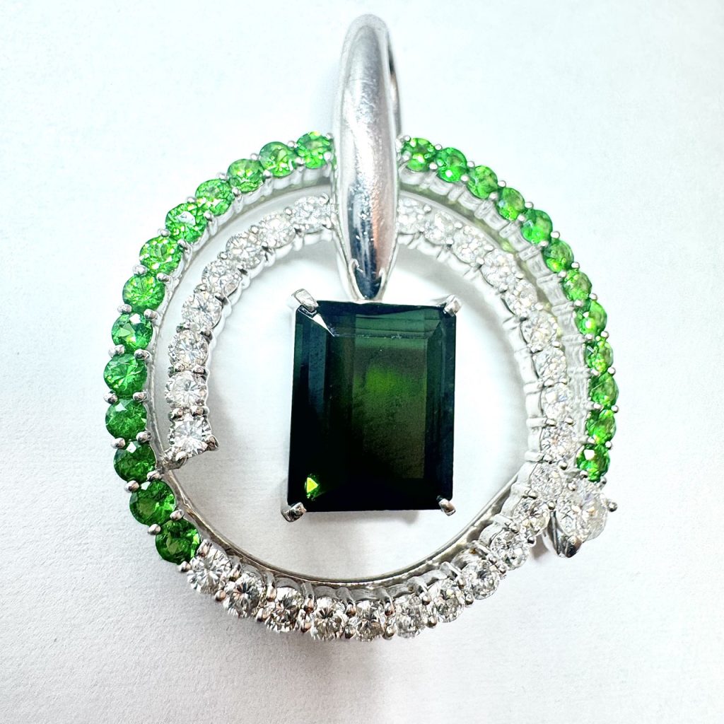 グリーントルマリン　4.58ct　ネックレストップ