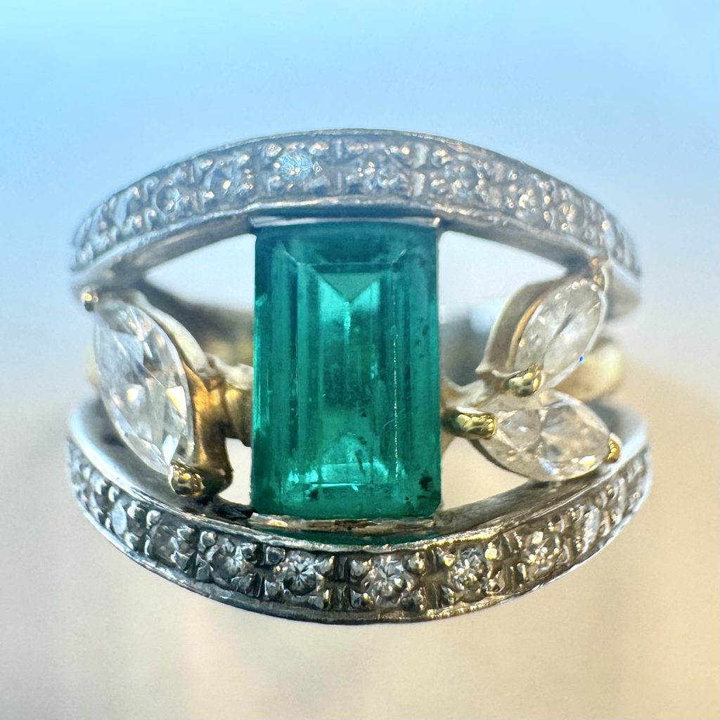 エメラルド　1.25ct　リング