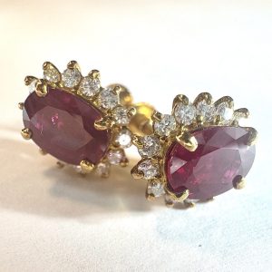 ルビー　2.3ct　イヤリング
