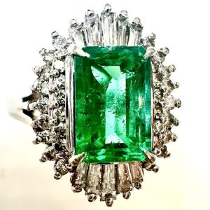 エメラルド　1.55ct　リング