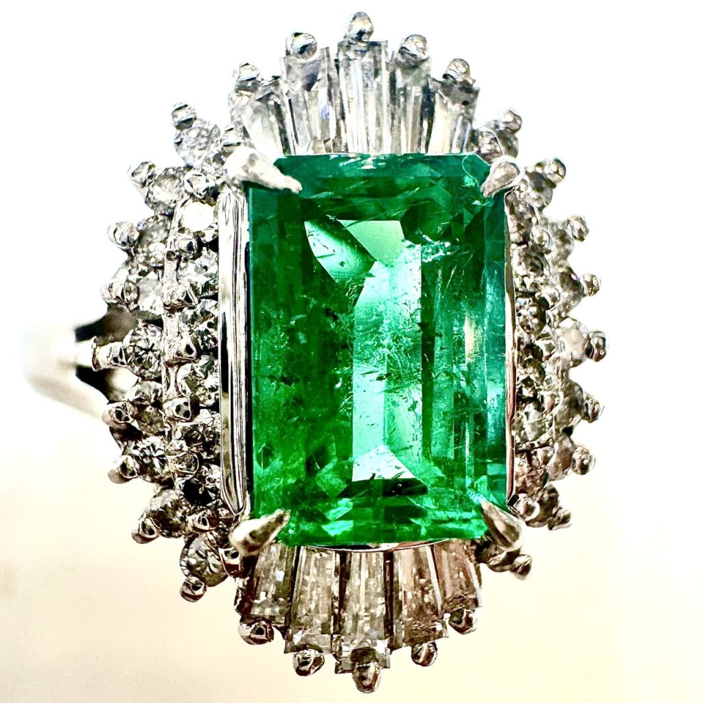 エメラルド　1.55ct　リング