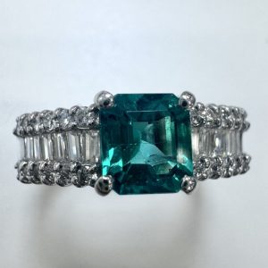 エメラルド　0.98ct　リング