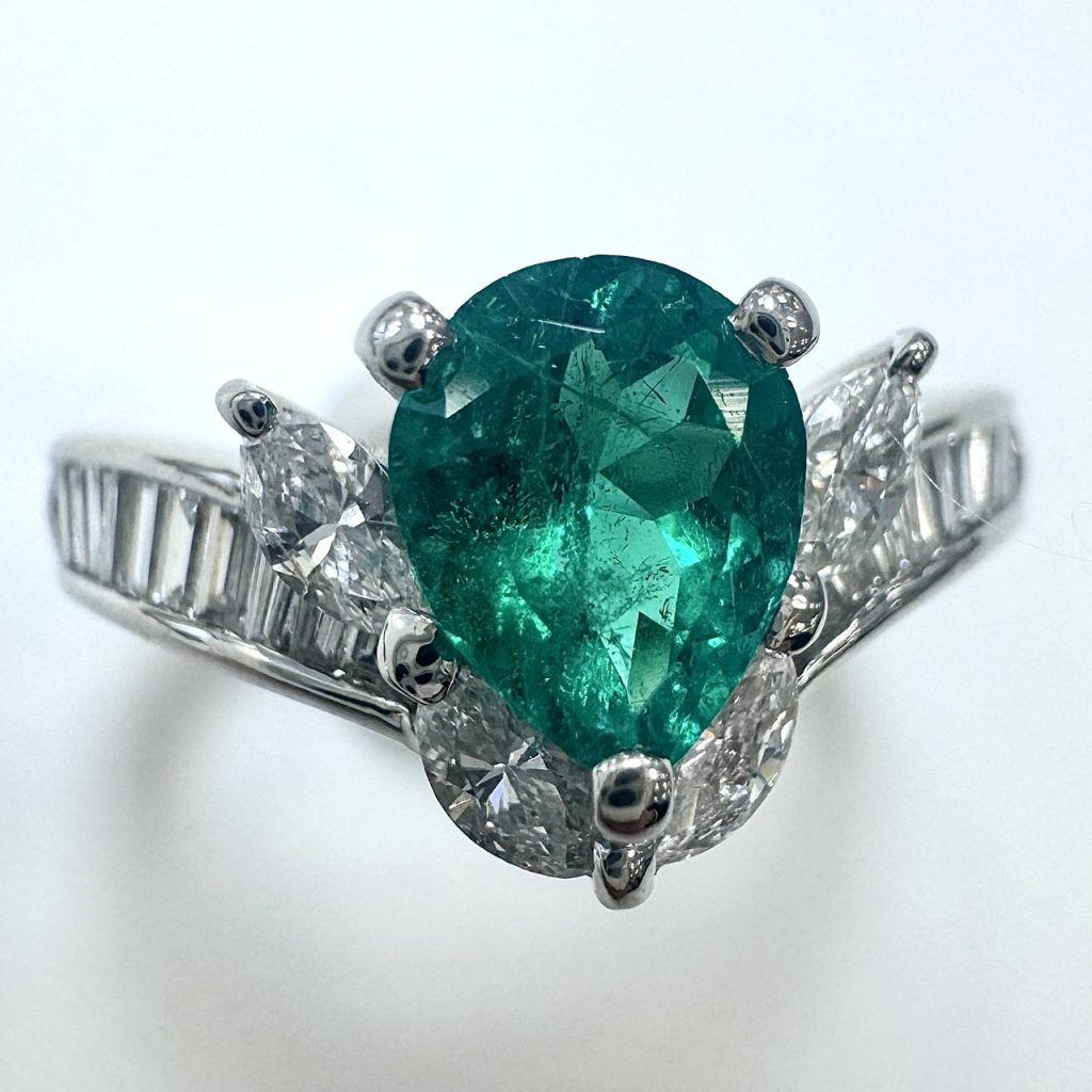 エメラルド　0.79ct　リング