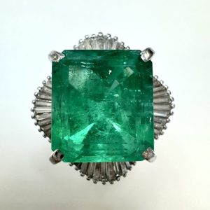 エメラルド　8.51ct　リング