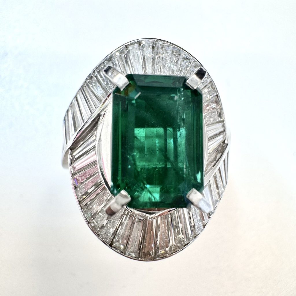 エメラルド　3.21ct　リング